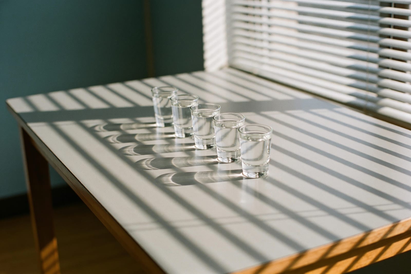 Рост переносимости к алкоголю — первый механизм формирования зависимости